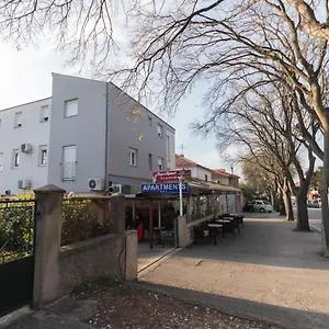 & Iris Apartman Zadar